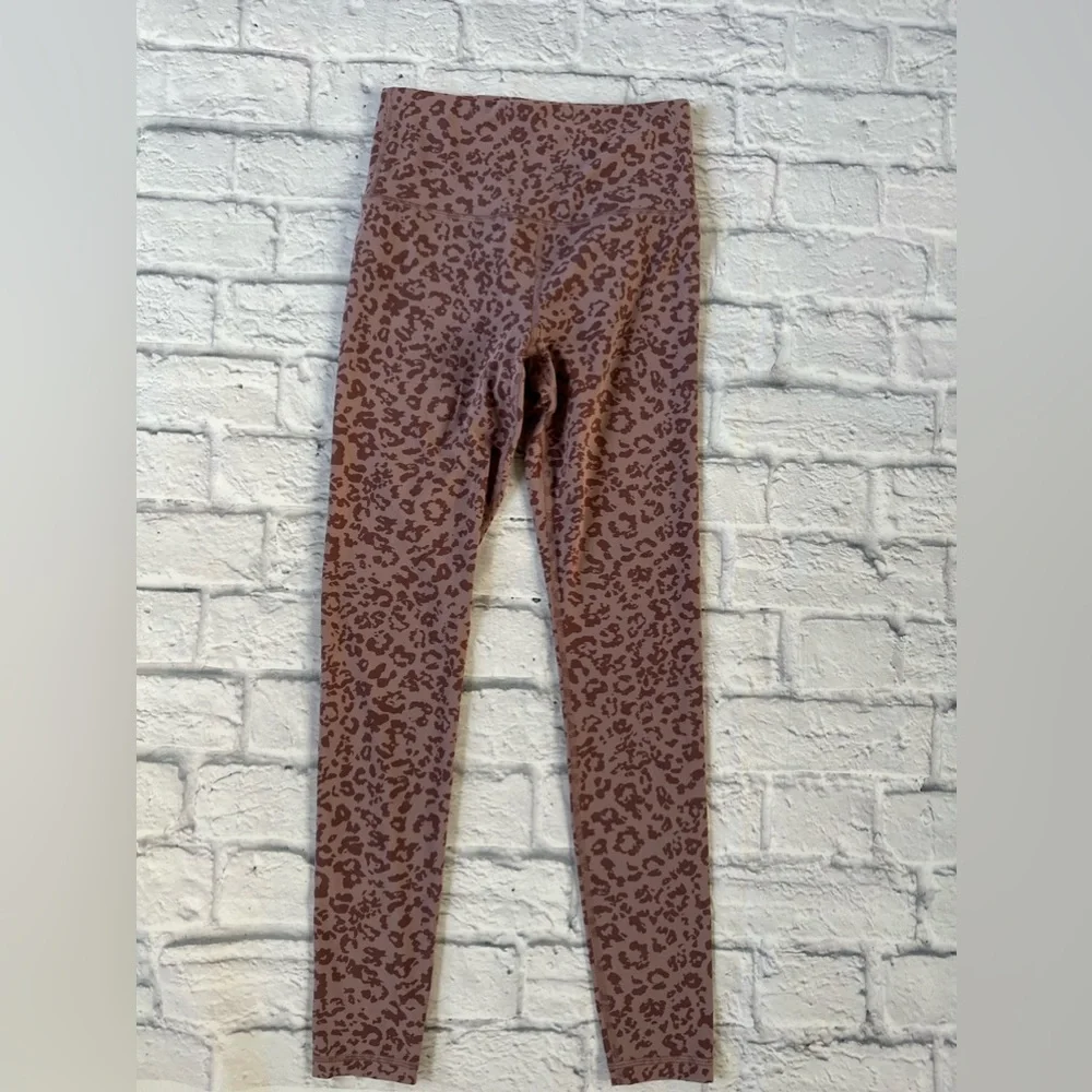 Athleta Elation Ultra High Rise Leggings Size XS Leopard Print - Picture 3 of 9
